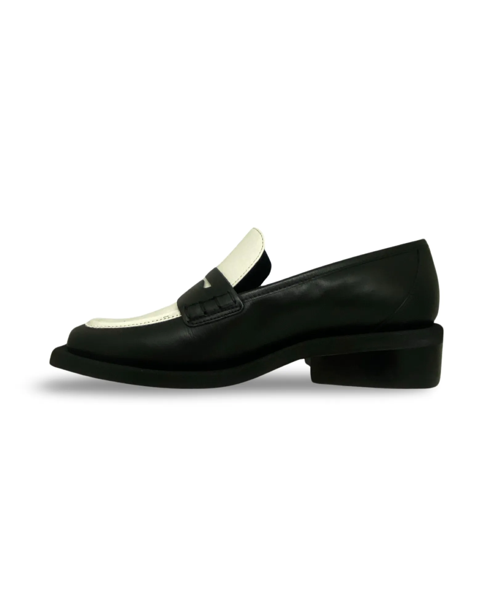 Black & White loafer By Carrano