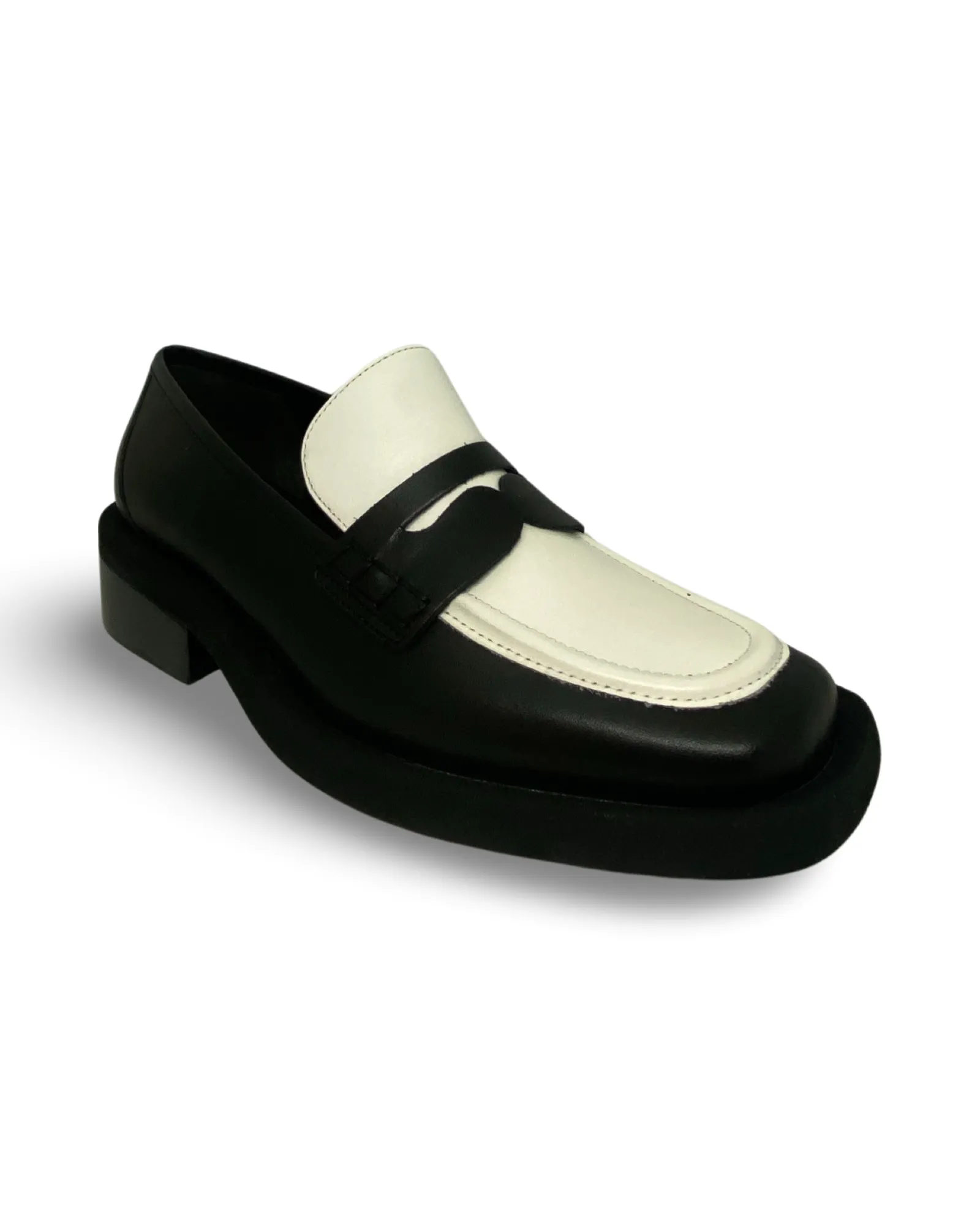 Black & White loafer By Carrano