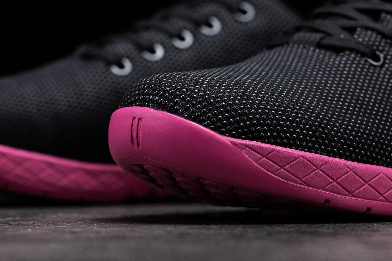 BLACK BERRY TRAINER (MEN'S)