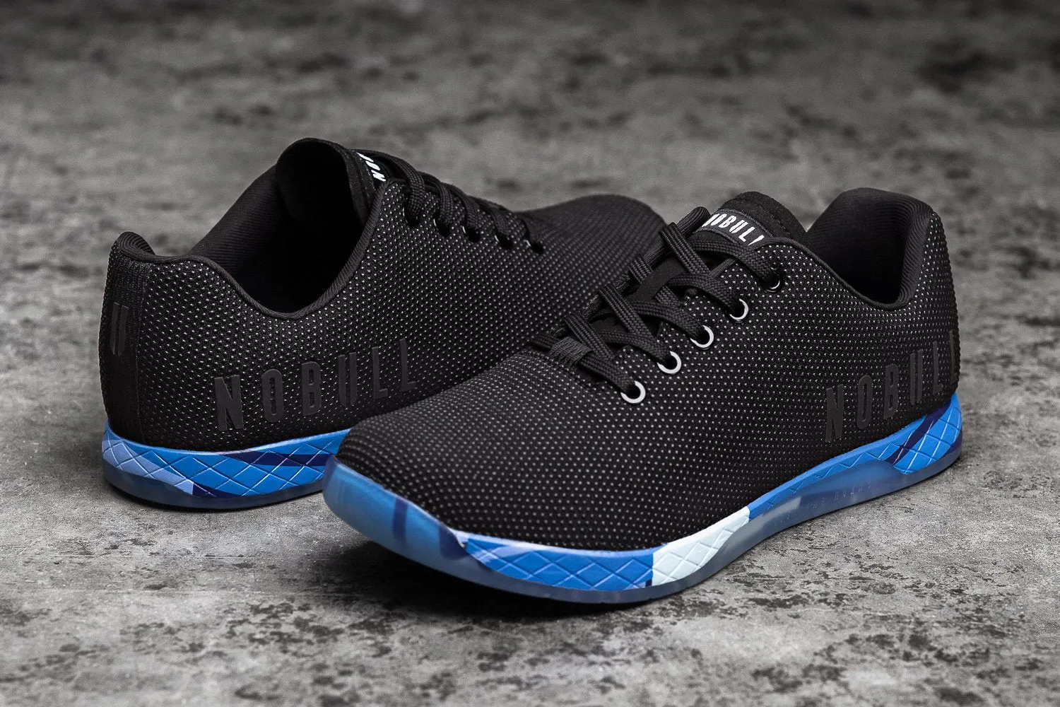 BLACK LIGHTNING TRAINER (MEN'S)