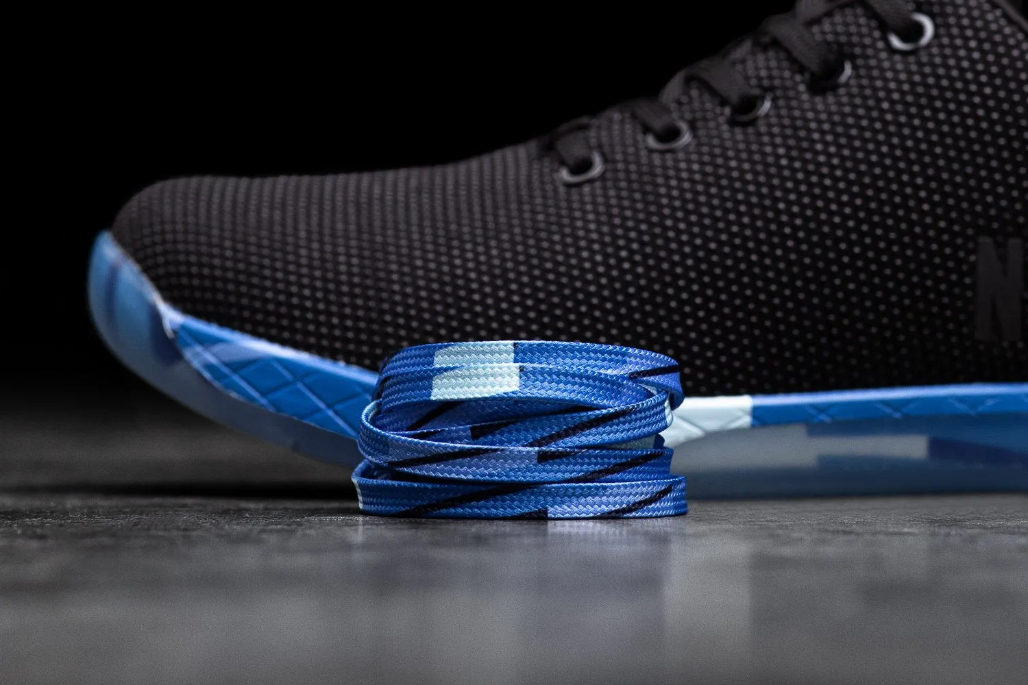 BLACK LIGHTNING TRAINER (MEN'S)