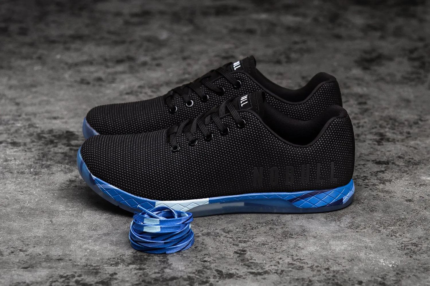 BLACK LIGHTNING TRAINER (MEN'S)
