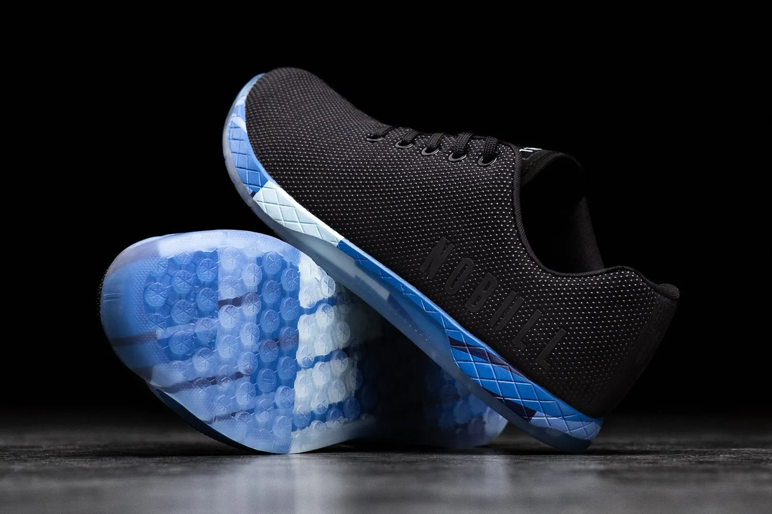 BLACK LIGHTNING TRAINER (MEN'S)