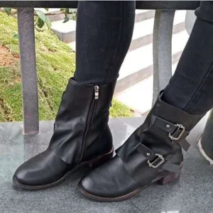 Casual and supportive orthopedic footwear