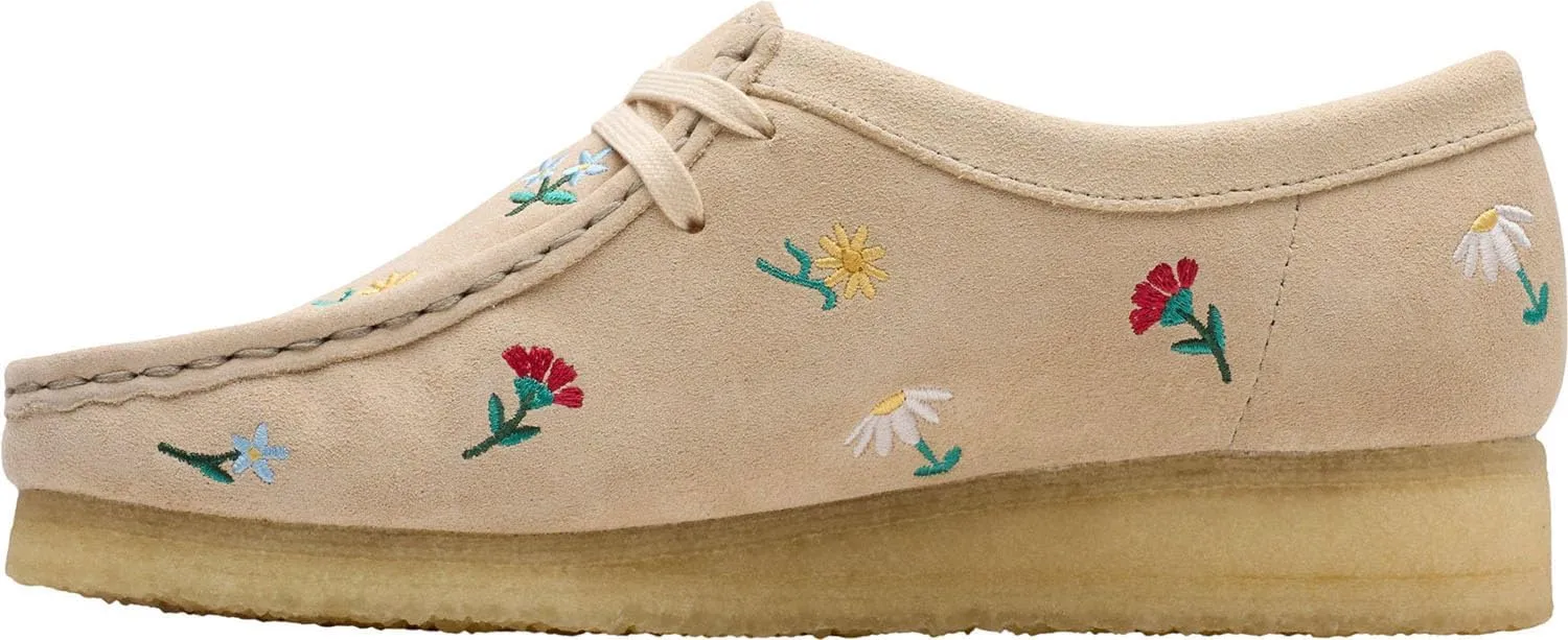 Clarks Women's Wallabee. Oxford