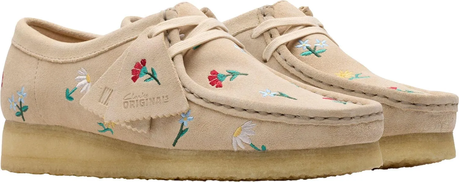 Clarks Women's Wallabee. Oxford