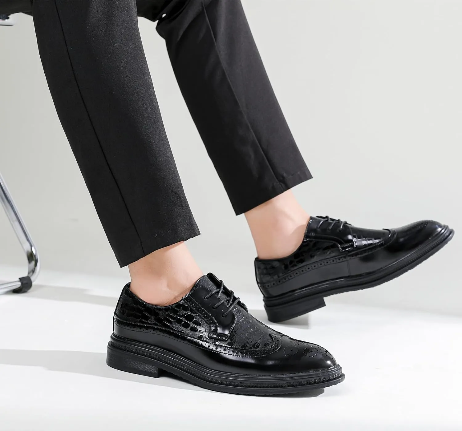 DADAWEN Men's Dress Shoes Classic Lace Up Wingtip Oxford Shoes Business Formal Shoes