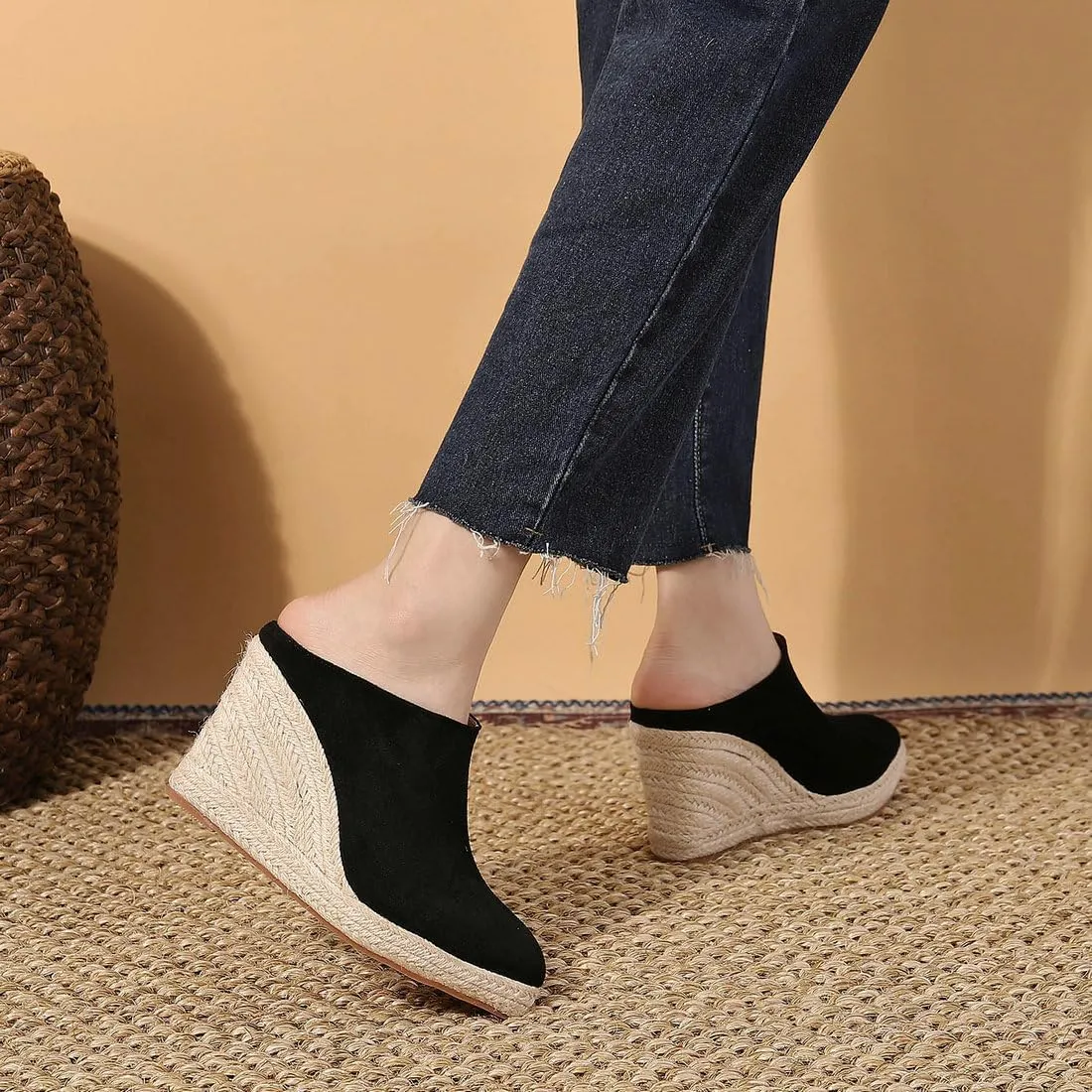 DINTAHA Closed Toe Wedges For Women,Pointed Toe Platform Wedge Mules,Espadrille Sandals For Women-Choose Half Size Larger
