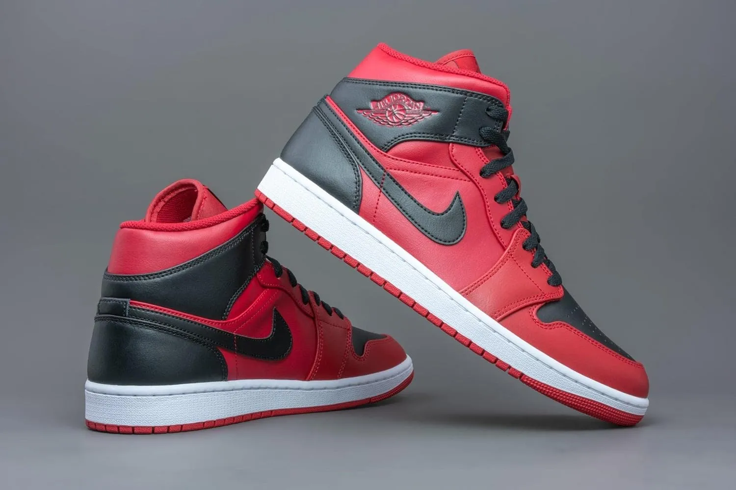 Jordan Mens Jordan 1 Mid 554724 660 Reverse Bred - Size