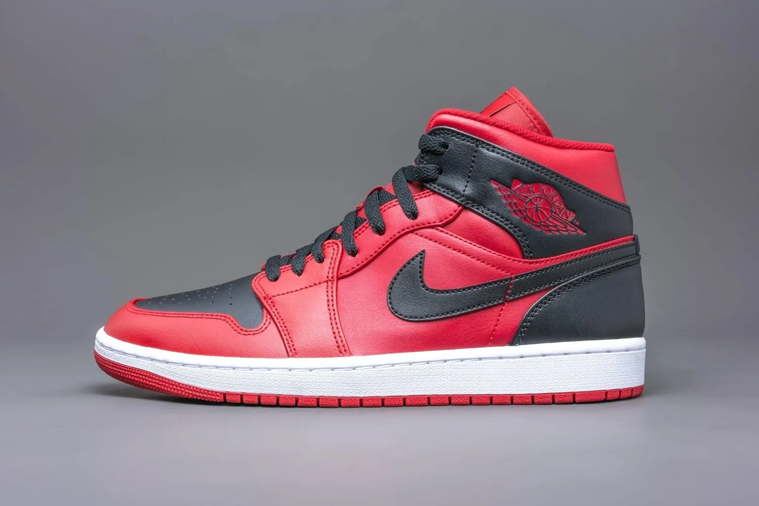 Jordan Mens Jordan 1 Mid 554724 660 Reverse Bred - Size