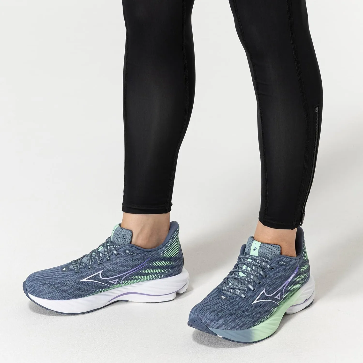 Mizuno Women's Wave Rider 28 Running Shoe