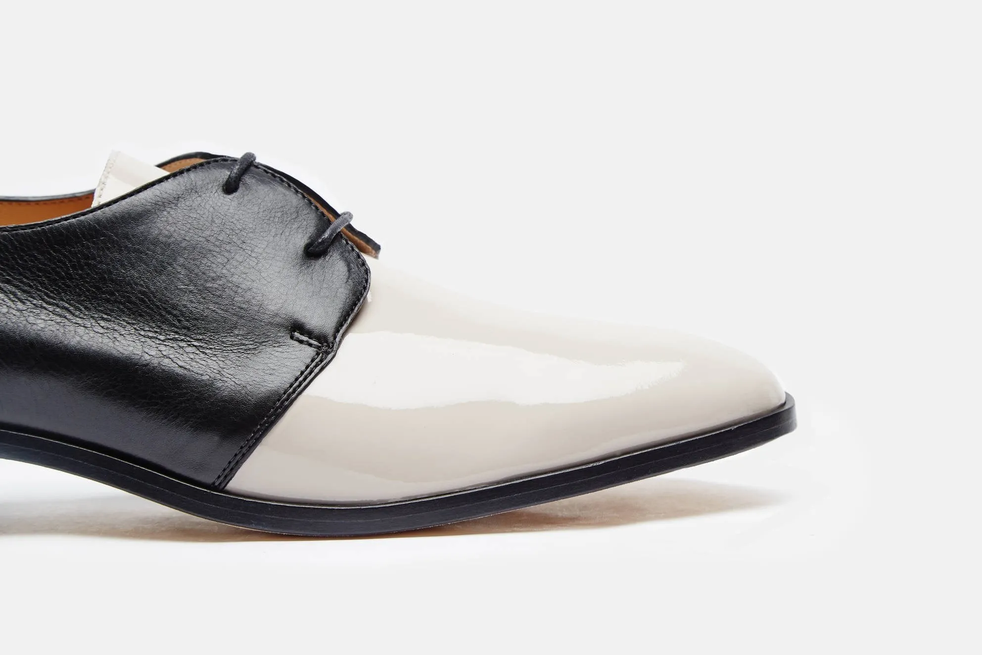Nappa/Patent Leather Flat Oxford - Nude Black