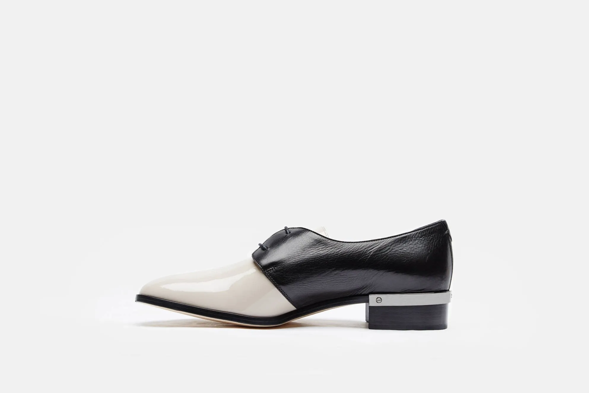 Nappa/Patent Leather Flat Oxford - Nude Black