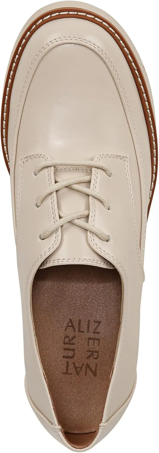Naturalizer Women's Darry Lace-Up Lug Sole Oxford Loafer