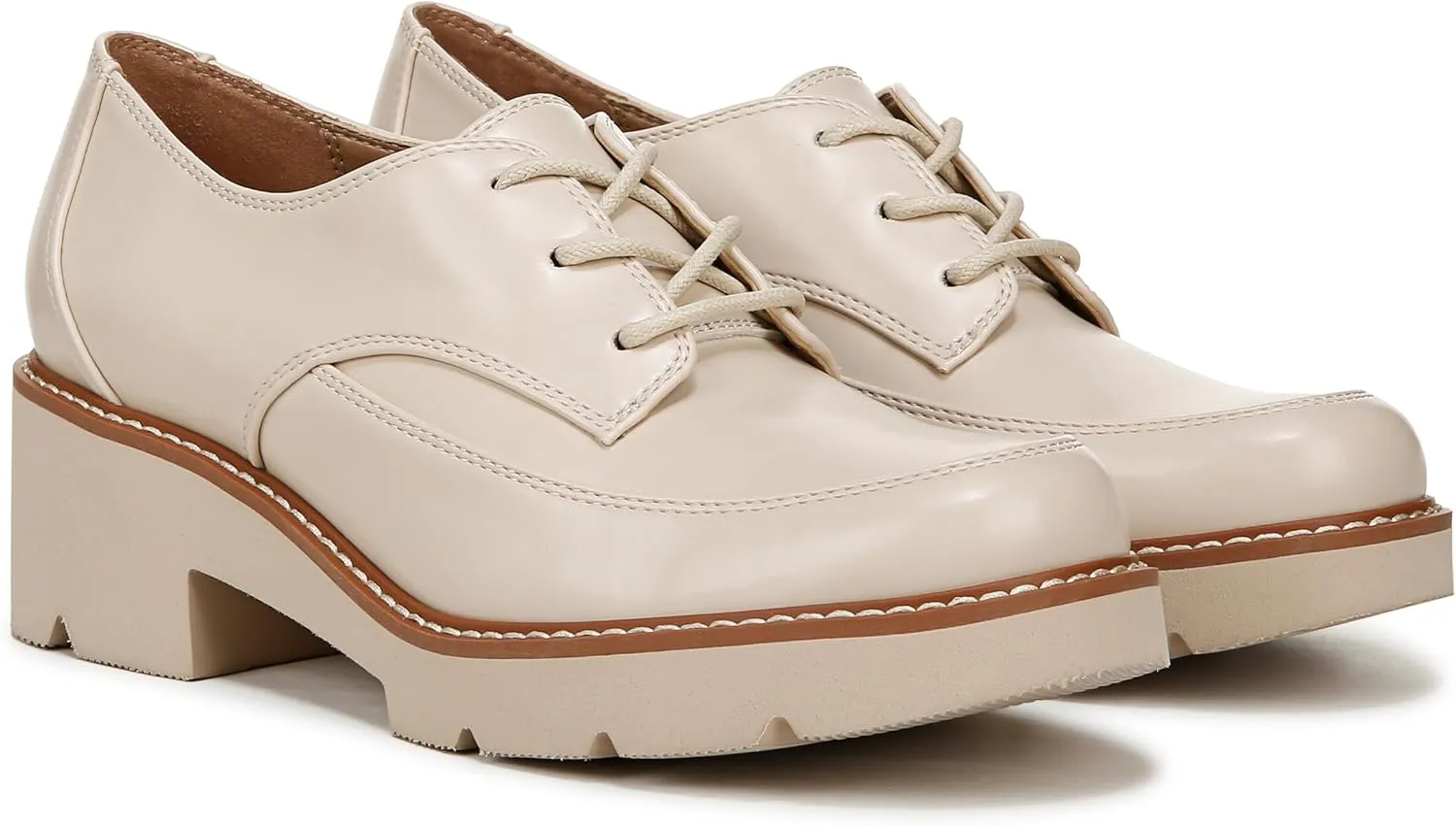 Naturalizer Women's Darry Lace-Up Lug Sole Oxford Loafer