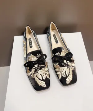 New Retro Black Embroidered Flat Feet Shoes Fuzzy Wool Lined