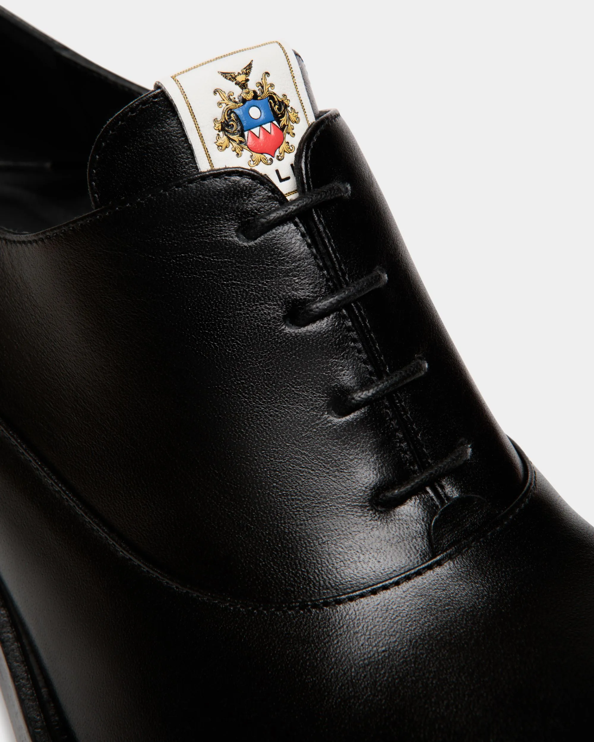 Peggy Oxford In Black Leather
