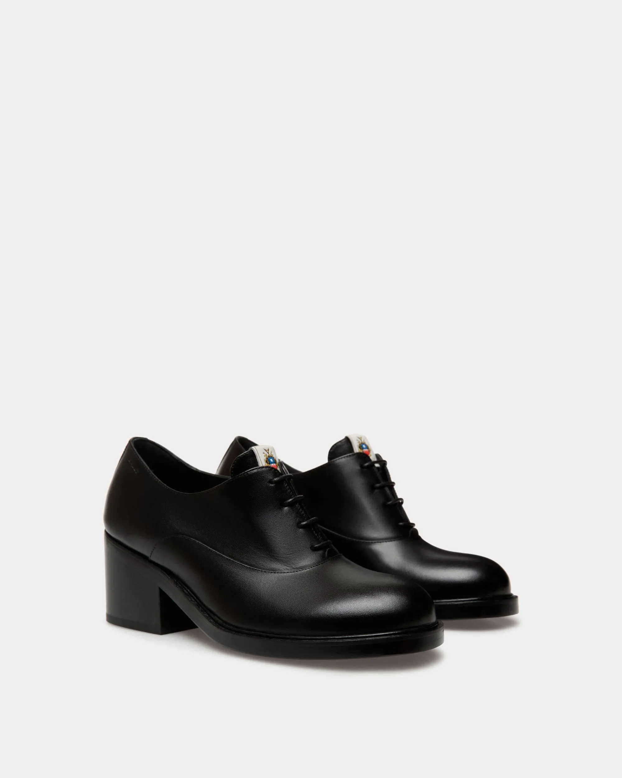 Peggy Oxford In Black Leather