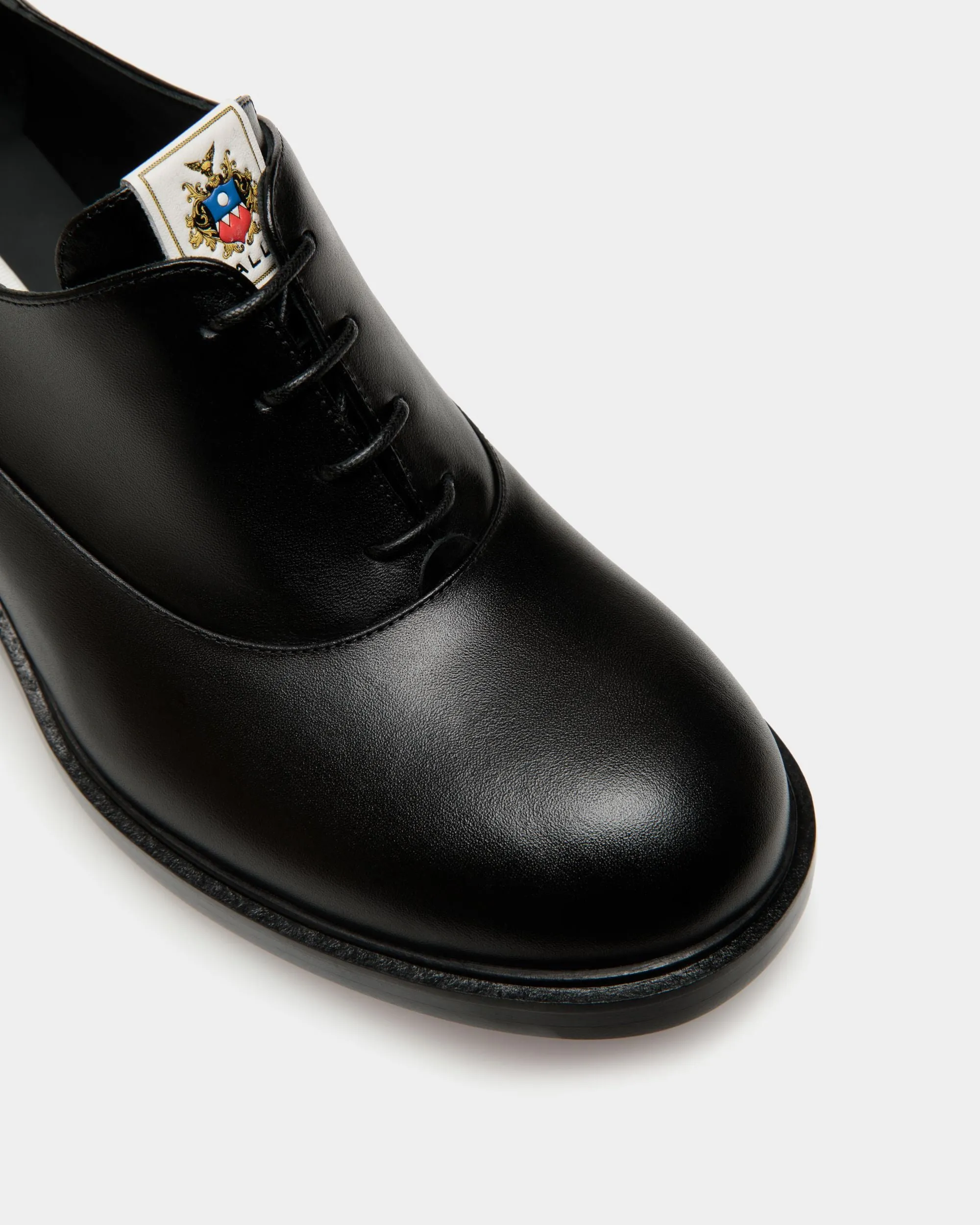 Peggy Oxford In Black Leather