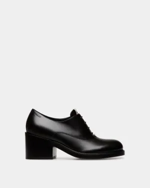 Peggy Oxford In Black Leather