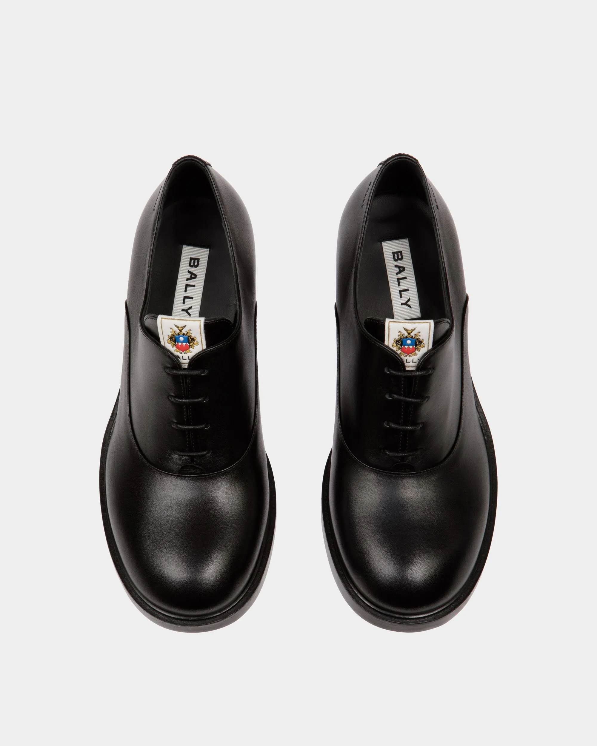 Peggy Oxford In Black Leather