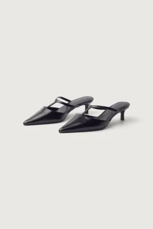 POINTED TOE STRAPPY HEEL