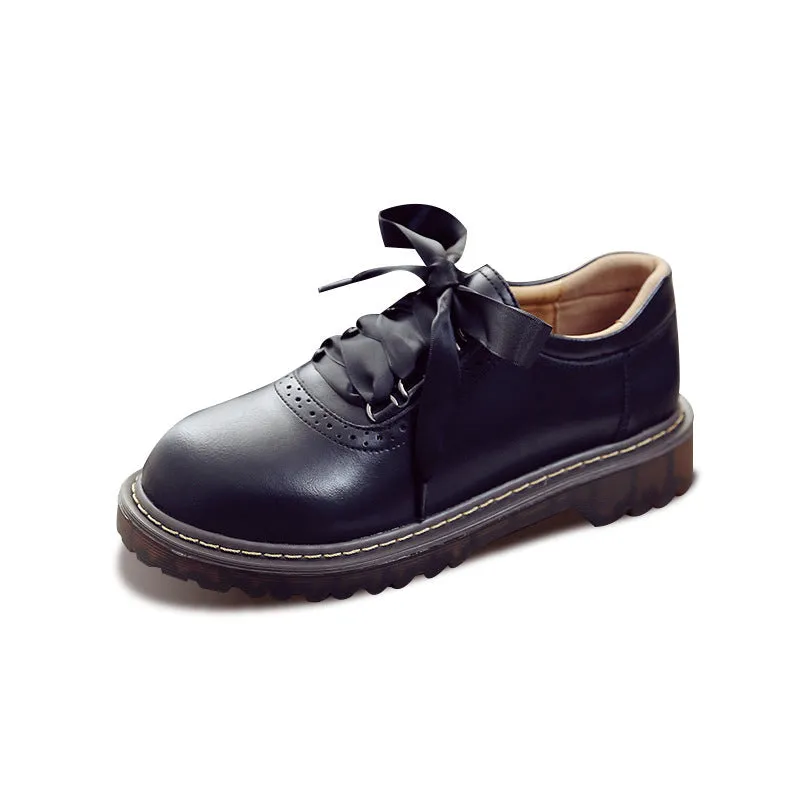 Round Toe Retro Ribbon Lace Up Oxford Shoes - Flats