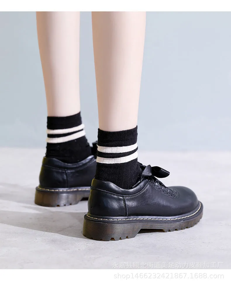 Round Toe Retro Ribbon Lace Up Oxford Shoes - Flats