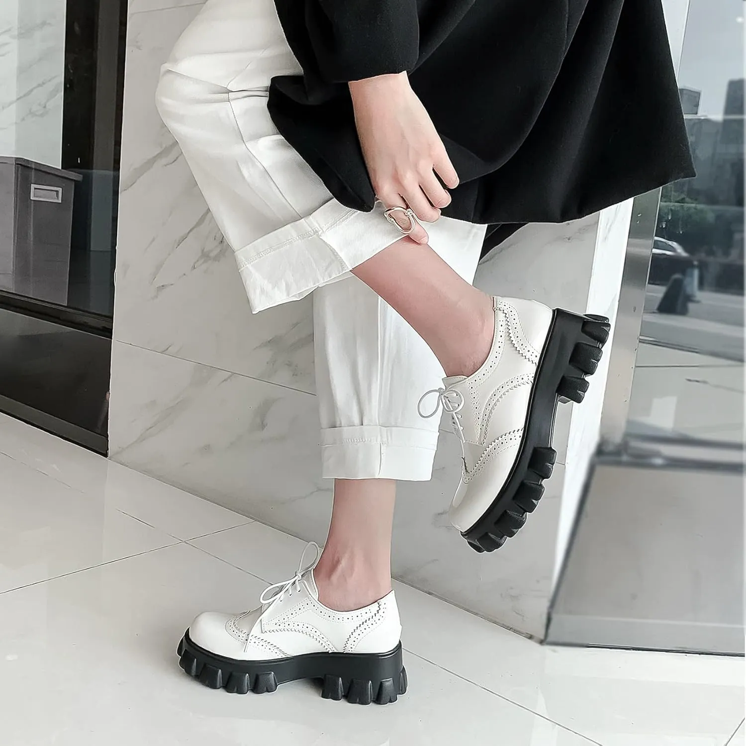 SEIFIN Gothic Lug Sole Oxfords for Women Patent Leather Chunky Heels Platform Pumps Height Increase Lace Up Shoes with Buckled