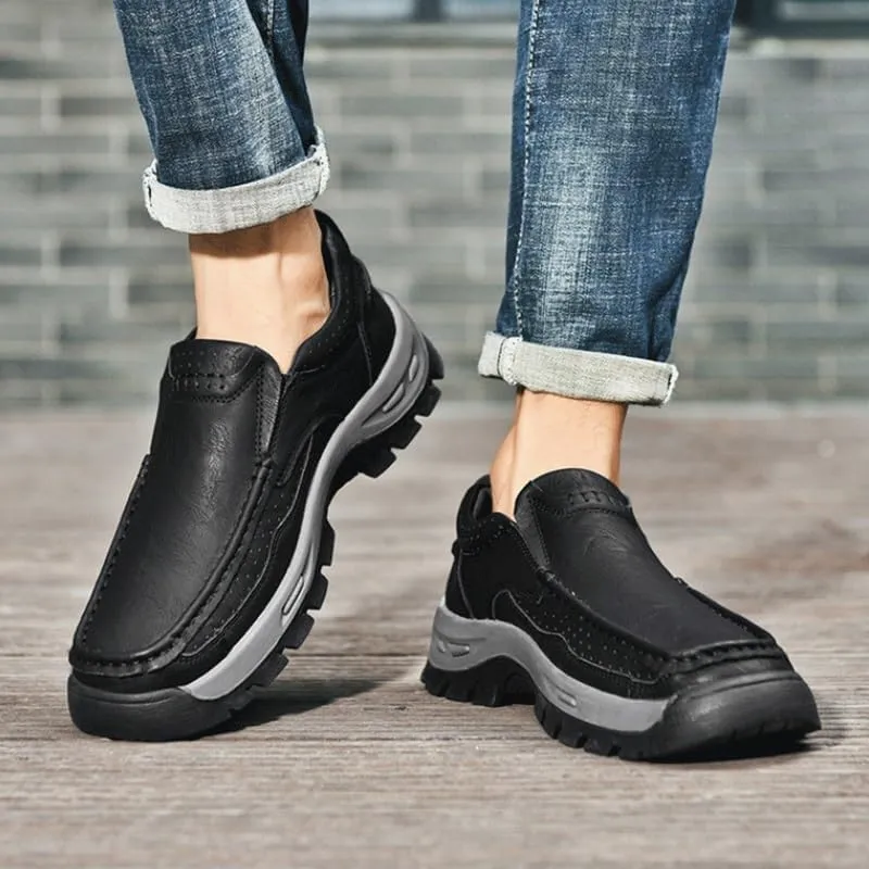 Shoes Men's Outdoor Slip-on Loafers Low-top Round-Toe Thick-Soled Oxford Shoes for Traveling Driving Mountaineering Men Versatile Comfortable Shoes