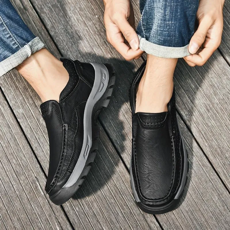 Shoes Men's Outdoor Slip-on Loafers Low-top Round-Toe Thick-Soled Oxford Shoes for Traveling Driving Mountaineering Men Versatile Comfortable Shoes