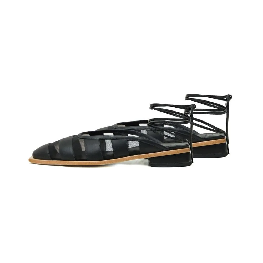 St Tropez in Black