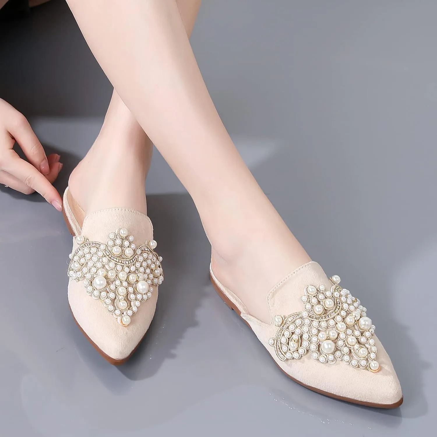 Tilocow Pearl Decor Mules for Women Flats Pointed Toe Backless Flat Slip On Slides Women's Mule Shoes