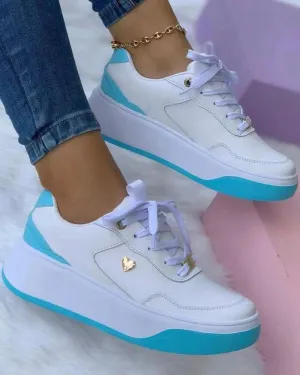 Timeless and supportive orthopedic Sneakers