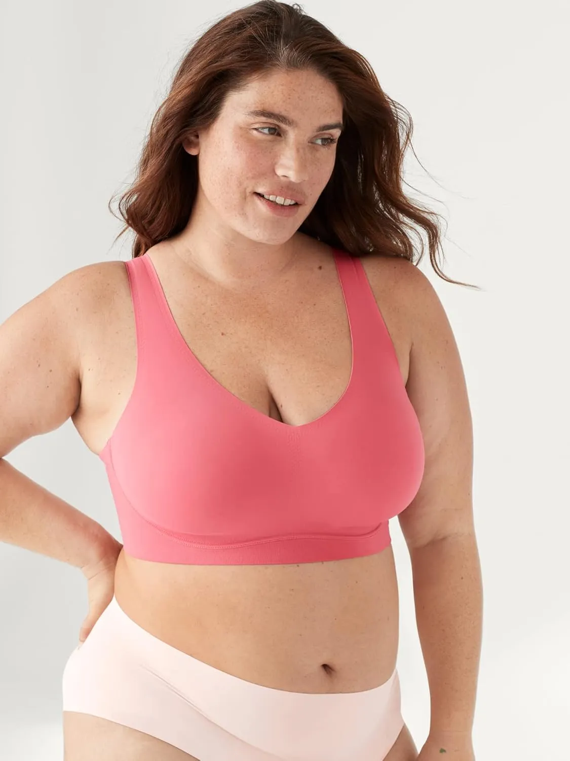 True & Co Women's True Body Lift V Neck Bra with Soft Form Band