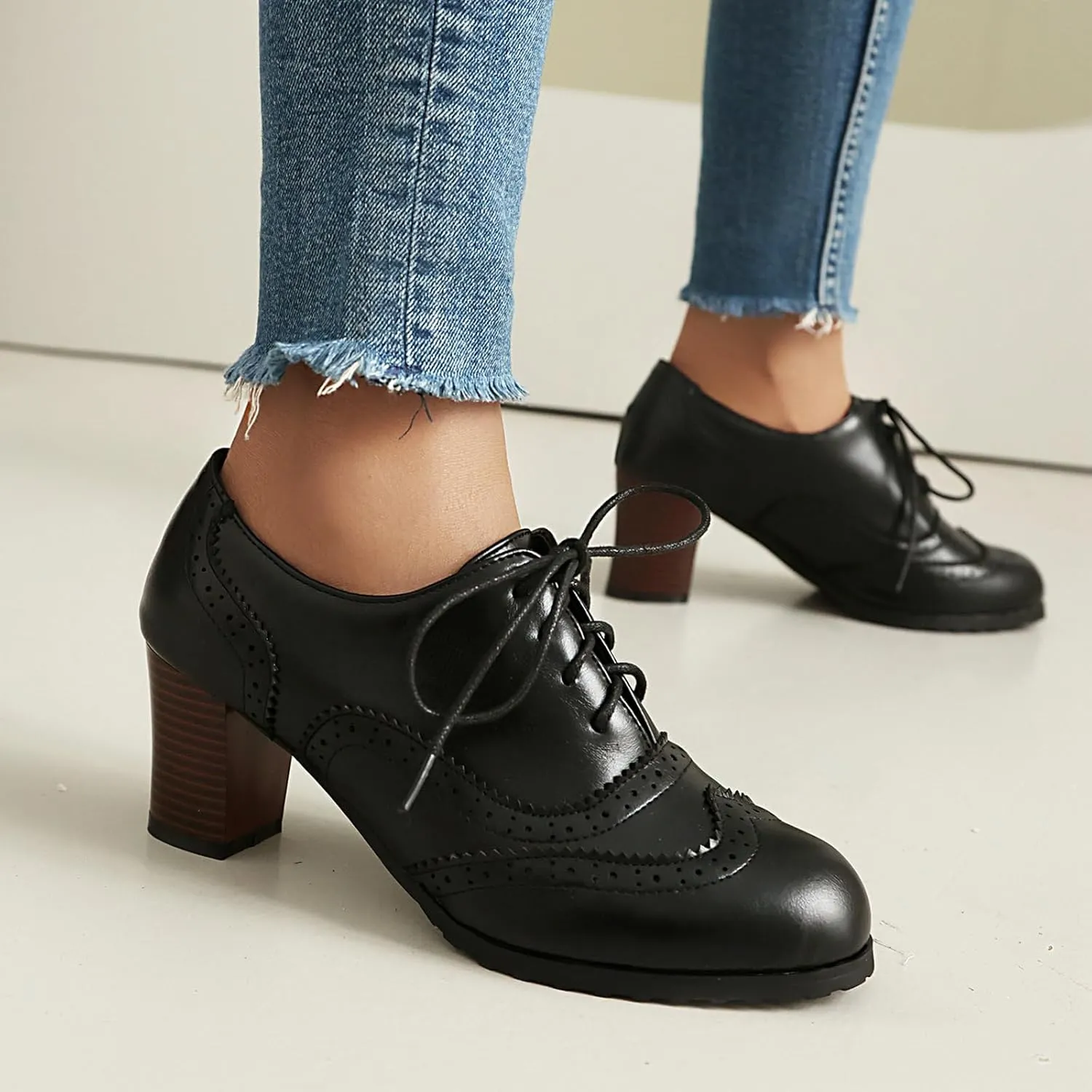 Uniquelly Women's Lace up Oxfords Vintage Brogues Shoes Round Toe Stacked Heel Wingtip Oxford Shoes Chunky Block Heels Retro Saddle Shoes Pumps