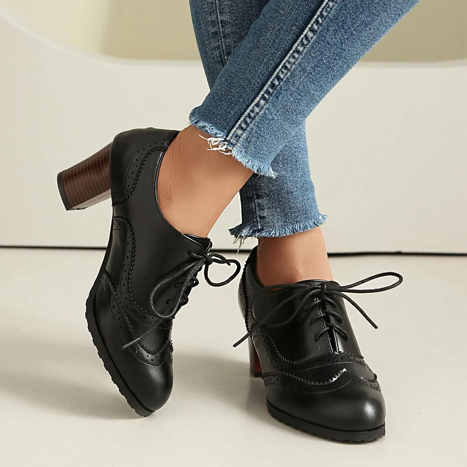 Uniquelly Women's Lace up Oxfords Vintage Brogues Shoes Round Toe Stacked Heel Wingtip Oxford Shoes Chunky Block Heels Retro Saddle Shoes Pumps