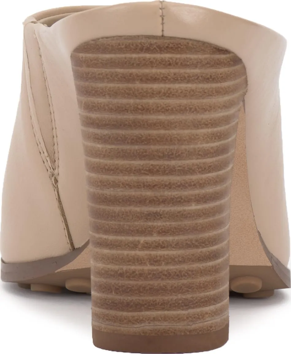 Vince Camuto Women's Brianda Pump