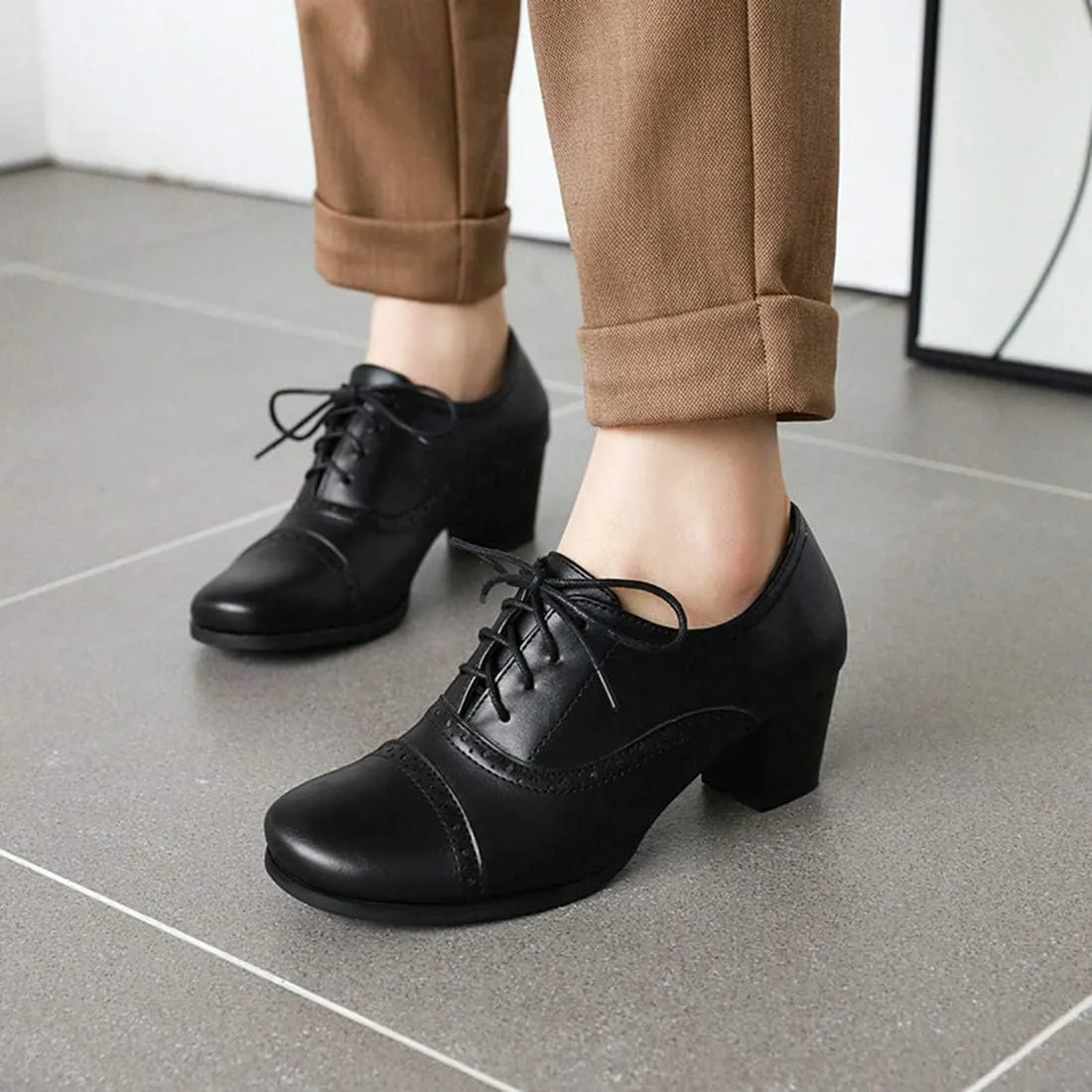 VOKLIN Women's Vintage Pump Oxfords Brogues Wingtip Lace Up Perforated Chunky Block Mid Heels Dress Shoes