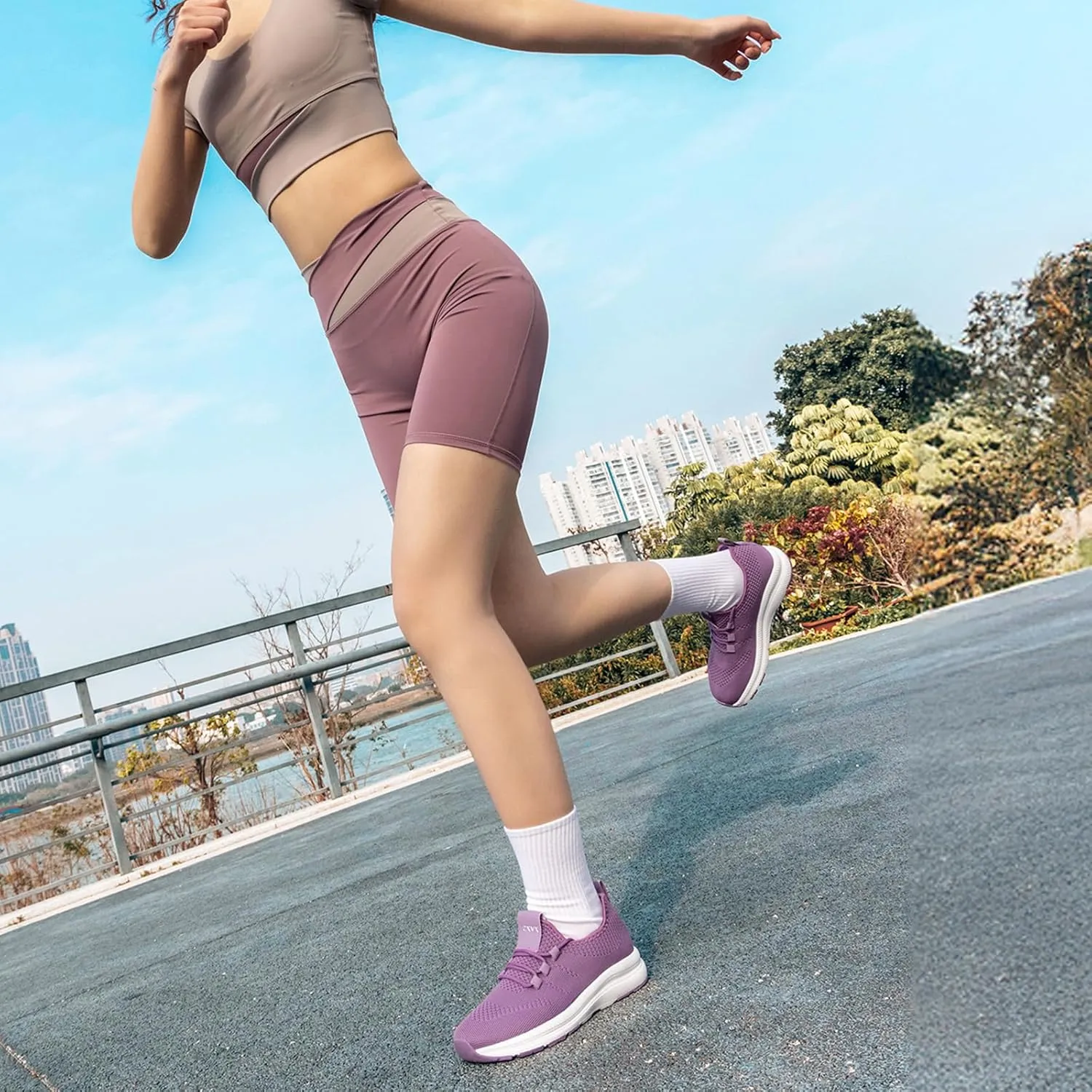 Wide Toe Box Shoes Women Non-Slip Wide Width Sneakers Ultra Light Extra Wide Road Running Shoes for Women Breathable Tennis Walking Gym Workout Trainer 5.5-11.5