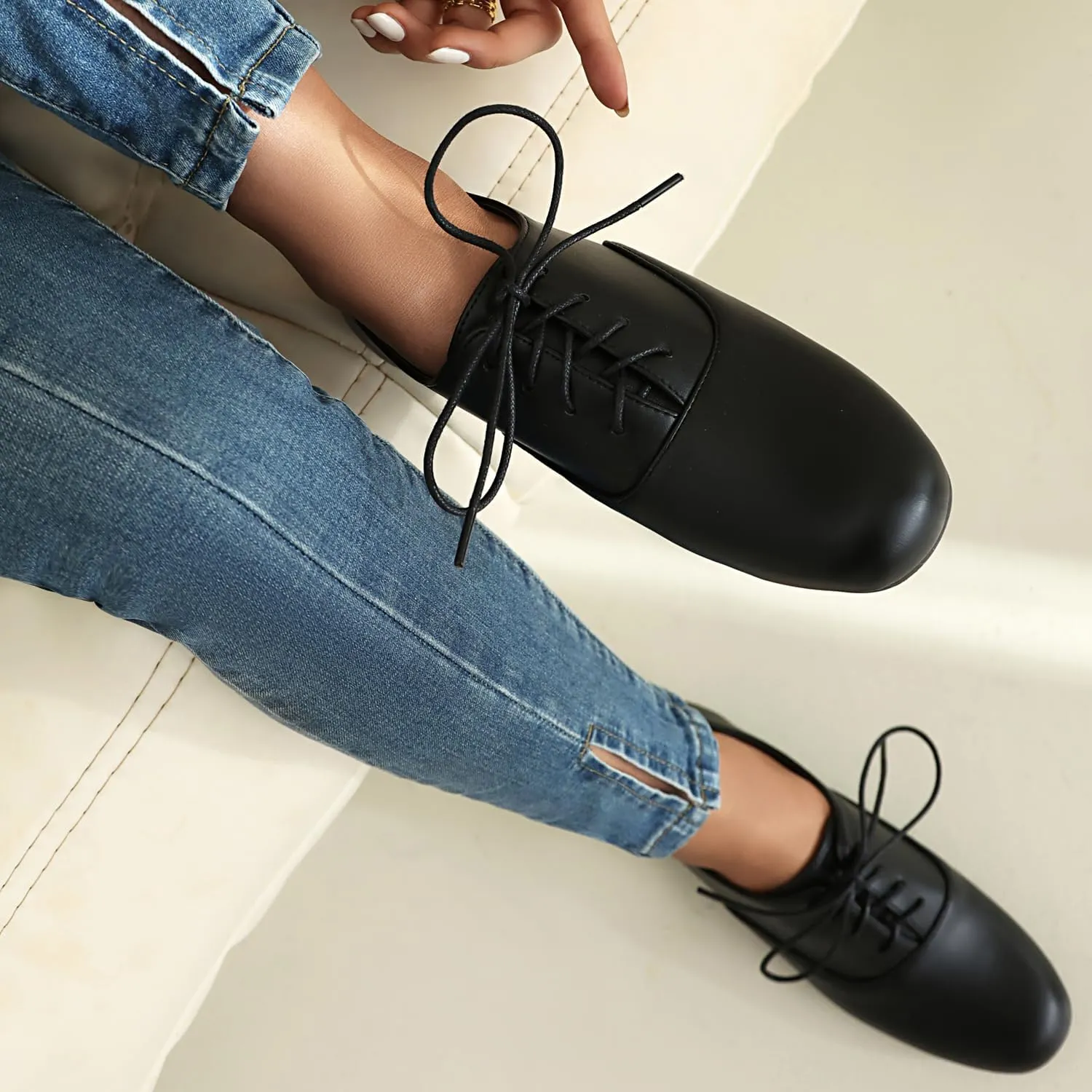Women's Casual Dress Oxford Shoes, Vintage Brogue Saddle Oxfords, Wingtip Round Toe Lace up Shoes