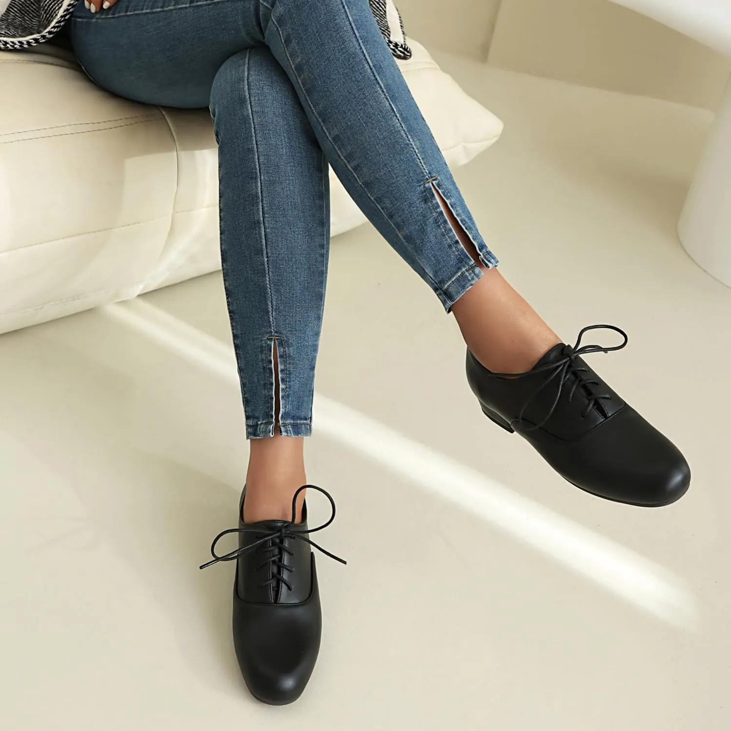 Women's Casual Dress Oxford Shoes, Vintage Brogue Saddle Oxfords, Wingtip Round Toe Lace up Shoes