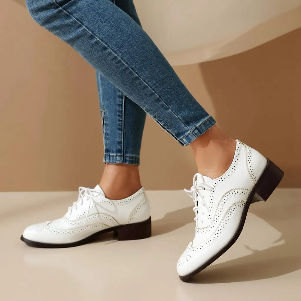 Women's Flat Saddle Oxford Shoes Two Toned Wingtip Perforated Lace Up Low Heel School Uniform Oxfords Brogues