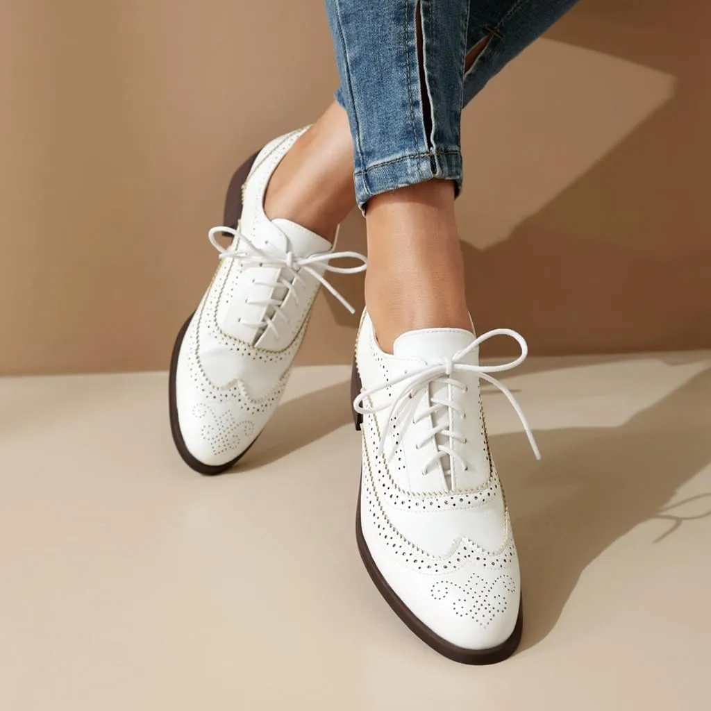 Women's Flat Saddle Oxford Shoes Two Toned Wingtip Perforated Lace Up Low Heel School Uniform Oxfords Brogues