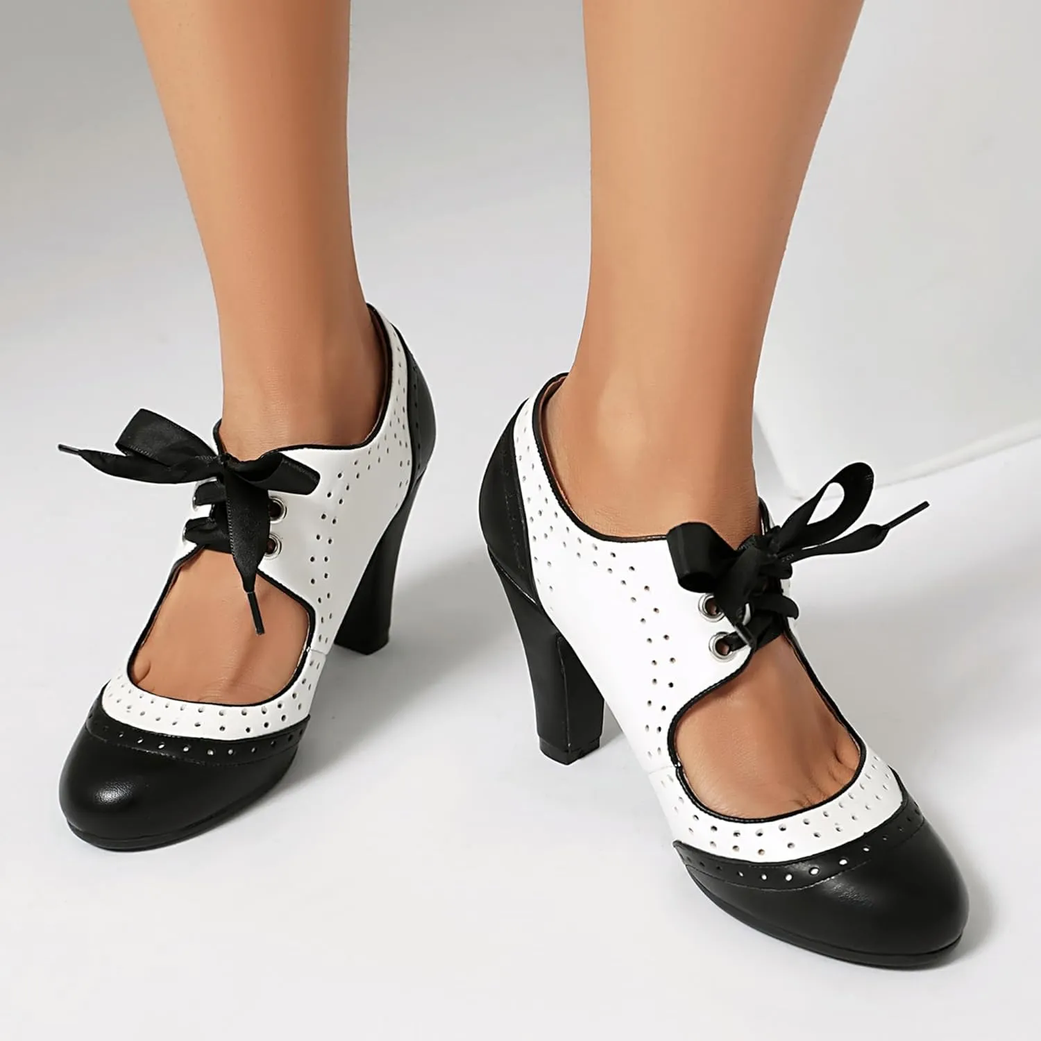 Women's Mary Jane Vintage Close Round Toe Lace Up Vintage 1950s Heels Retro 1920s Victorian Pumps 1930s Shoes