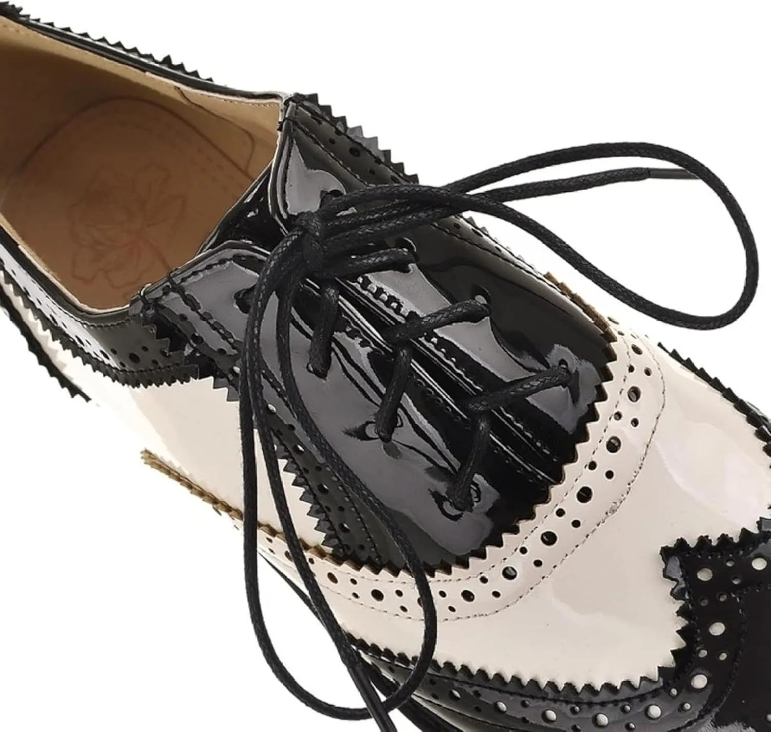 Women's Round Toe Lace up Oxford Shoes Soft Low Heel Loafers with Perforated Wings Brogue Women's Bottom Shoes