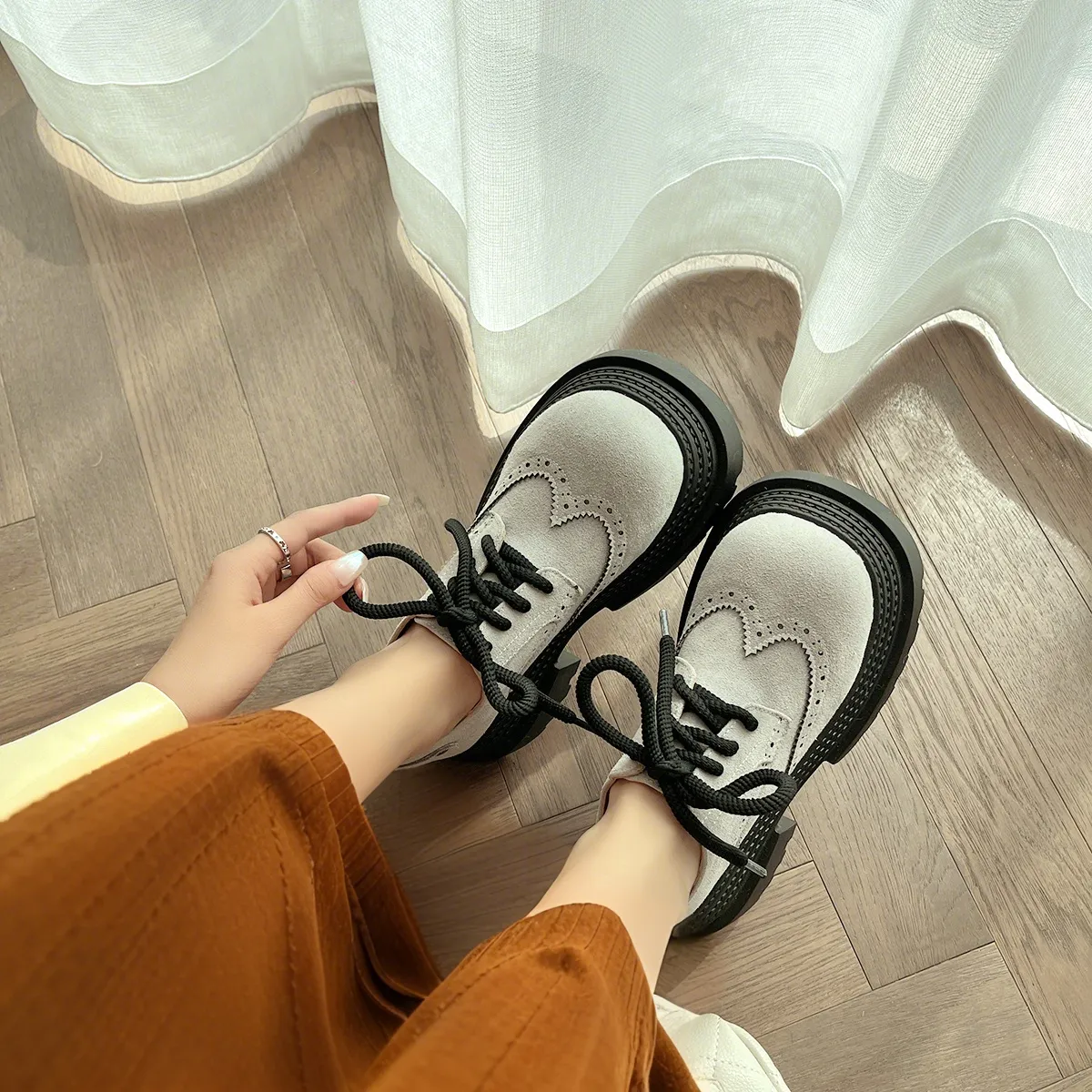 Women's Street Wide Toe Box Thick Bottom Chunky Heel Lace Up Oxford Shoes