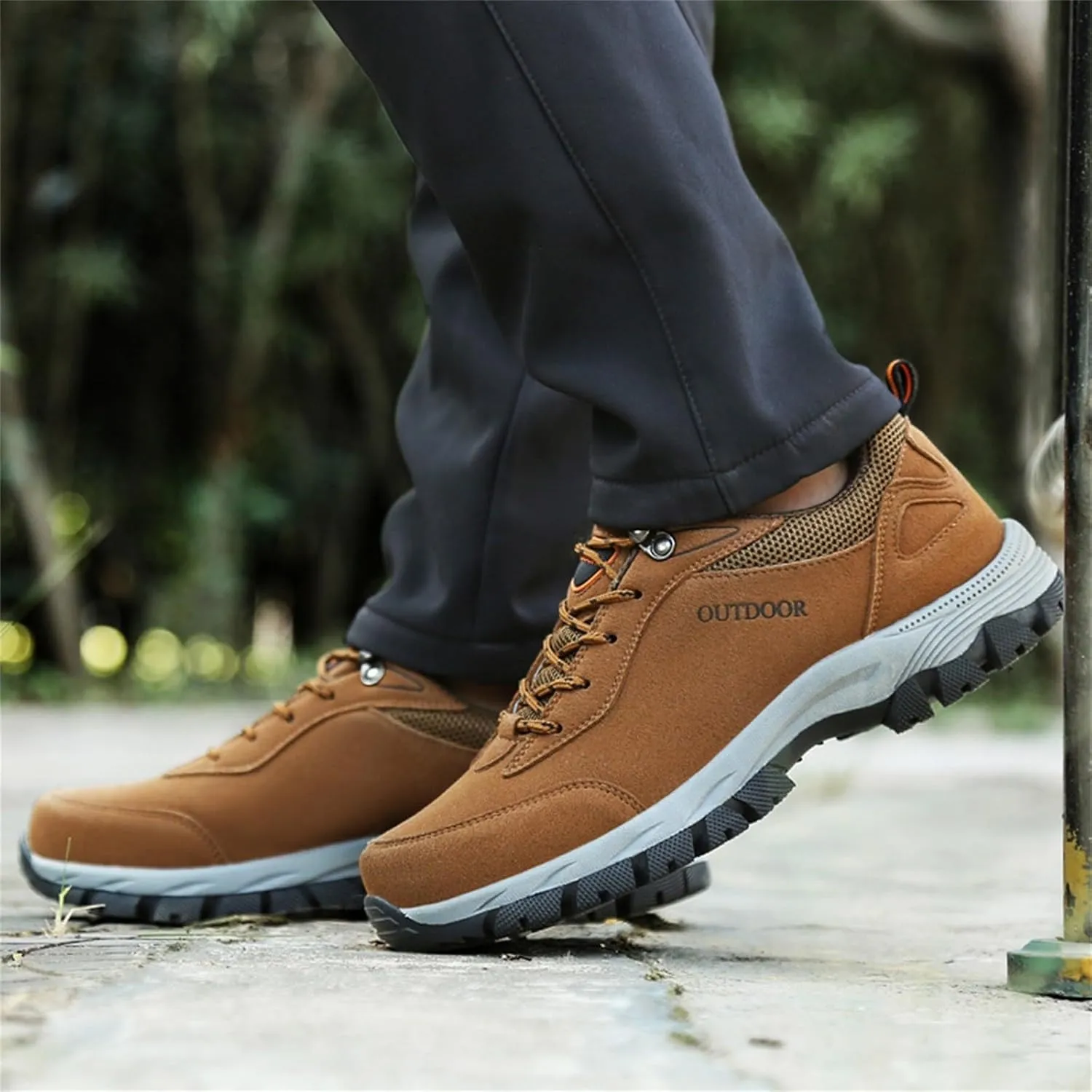 Workout Athletic Sport Shoes for Men Solid Thick Sole Hiking Shoes Comfortable Lace Up Outdoor Sneaker for Men