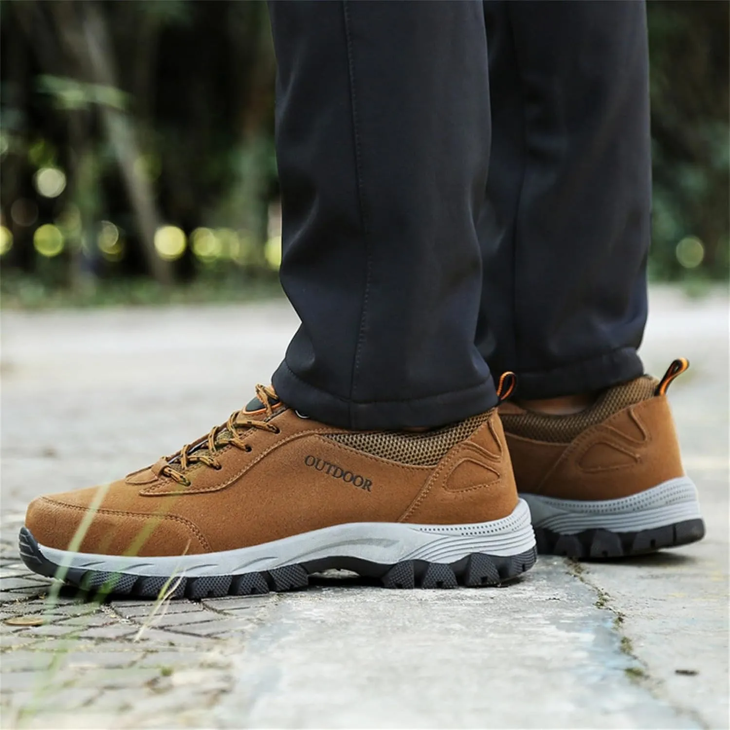 Workout Athletic Sport Shoes for Men Solid Thick Sole Hiking Shoes Comfortable Lace Up Outdoor Sneaker for Men