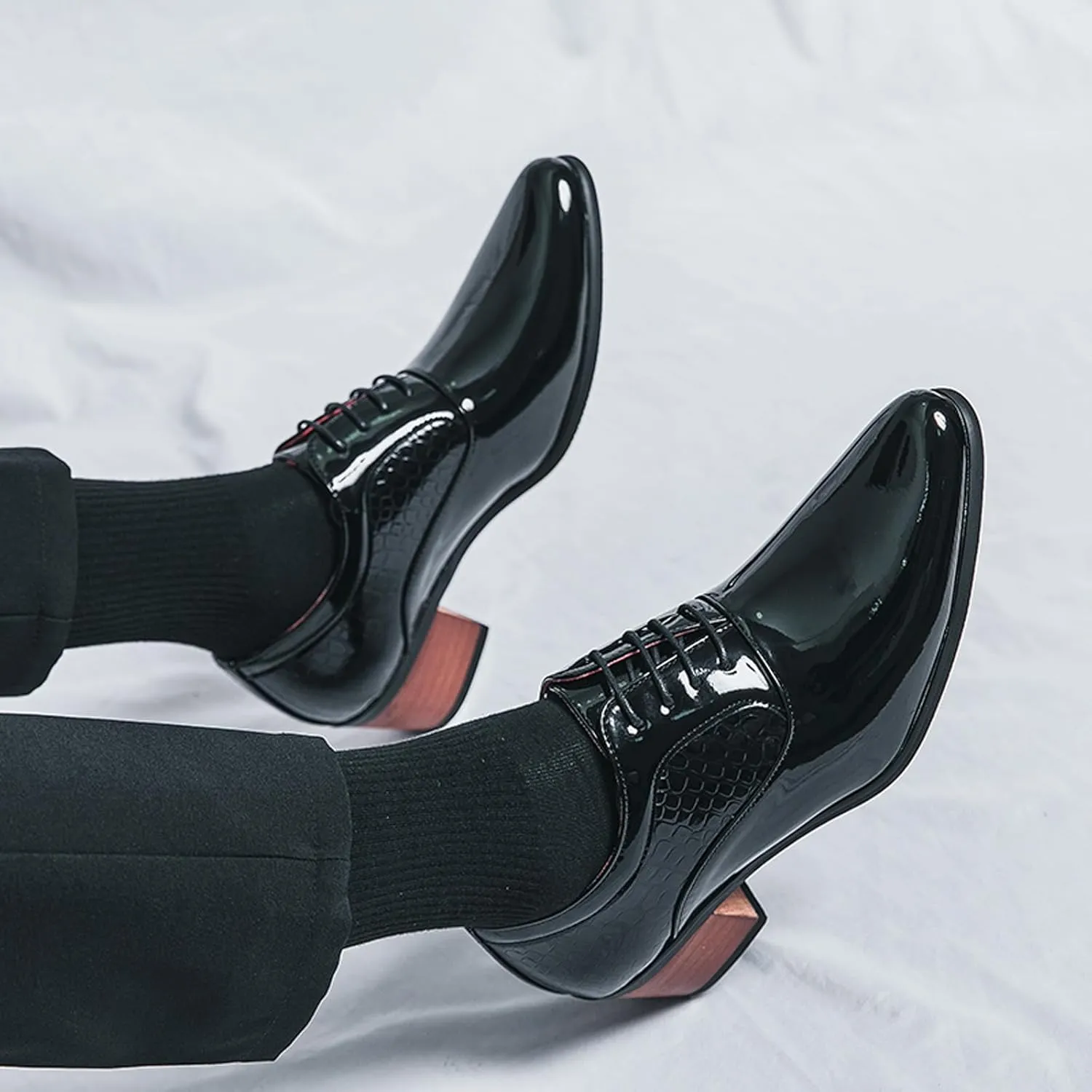 WVBVLO Men's Leather Block Heels Oxford Shoes Pointed Toe Lace up Comfort Breathable Chunky Heels Dress Shoes for Business Work Dating